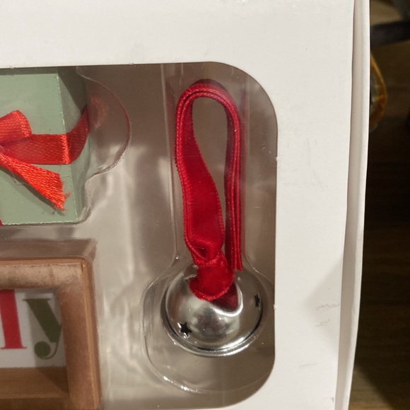 Target BP 2022 Christmas “Be Jolly” 5ct Tiered Tray Props - Picture 4 of 12